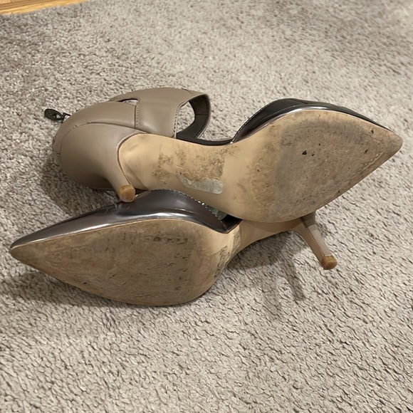Tahari metallic silver heels 7.5 - Picture 6 of 6